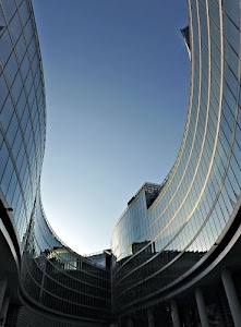 cielo, azzurro, vetri, curve, vetro, palazzo, architettura, riflessi, sinuoso, vetrate, colonne, milano, finestre, ombre, grattacieli