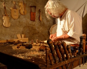 legno, artigiano, violini, strumenti, attrezzi, liutaio, mani, artigianato, capelli