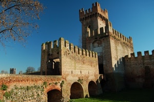 castello, torre, merli, ponte, archi, fossato, mura, ombra
