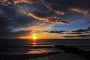 mare, nuvole, tramonto, sole, cielo, acqua, onde, raggi, azzurro, riflessi, giallo, controluce, riflesso